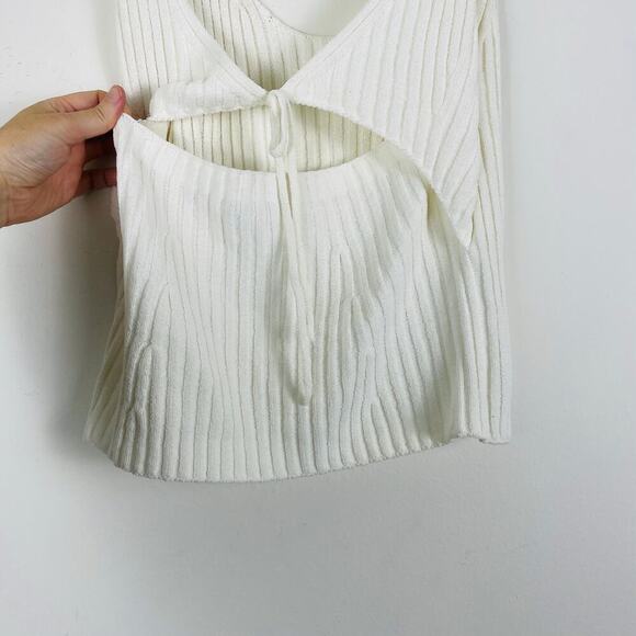 VINCE Tie Back Tank Size Large in White - Picture 3 of 7